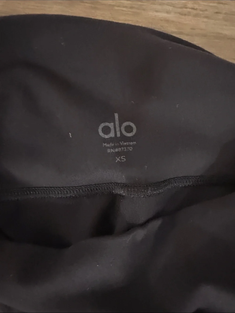 ALO Yoga Black High-Rise Cargo Pocket Leggings